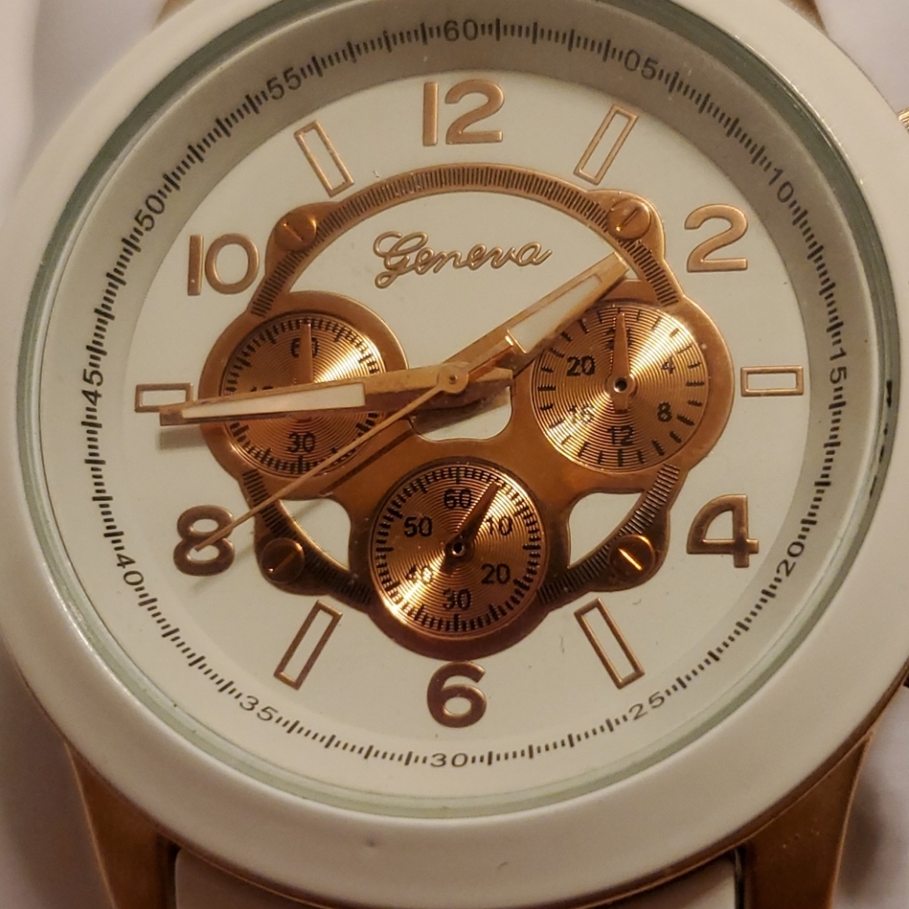 NWT WATCH Olivia Pratt designed White Ceramic Rose Gold